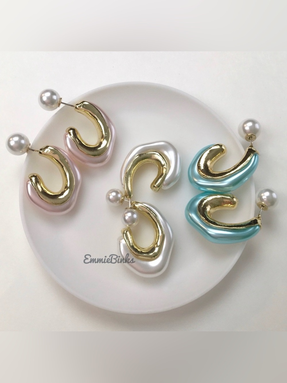 ✨3/$38 New Metallic Pearl Finish Pearl Bead Back Reversible Earrings